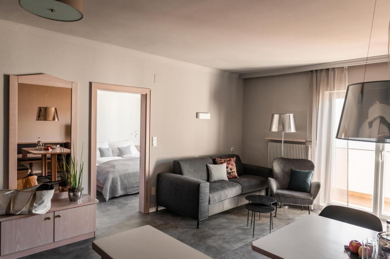 Apartmenthotel Ritterhof Suites & Breakfast Schenna Exterior foto